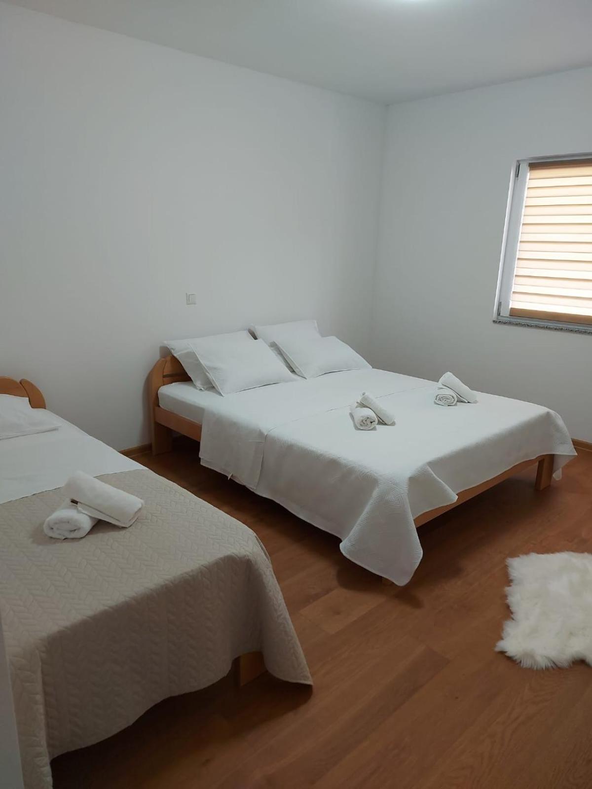 Apartmani Franciska Jajce Buitenkant foto